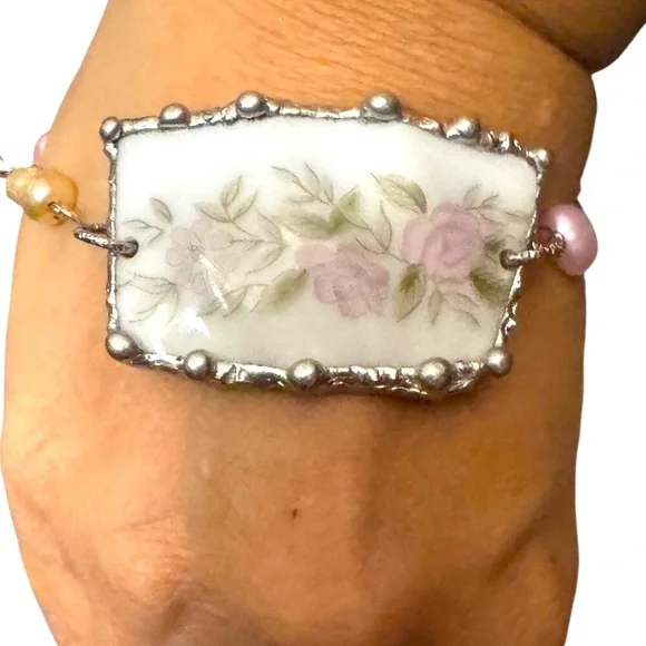 Broken China Cabochon Bracelet Crafted Silver Blend Metalwork, Freshwater Pearls - Picture 8 of 13
